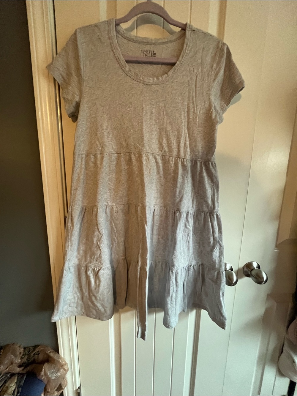 Time and Tru Light Gray Short Sleeve Dress